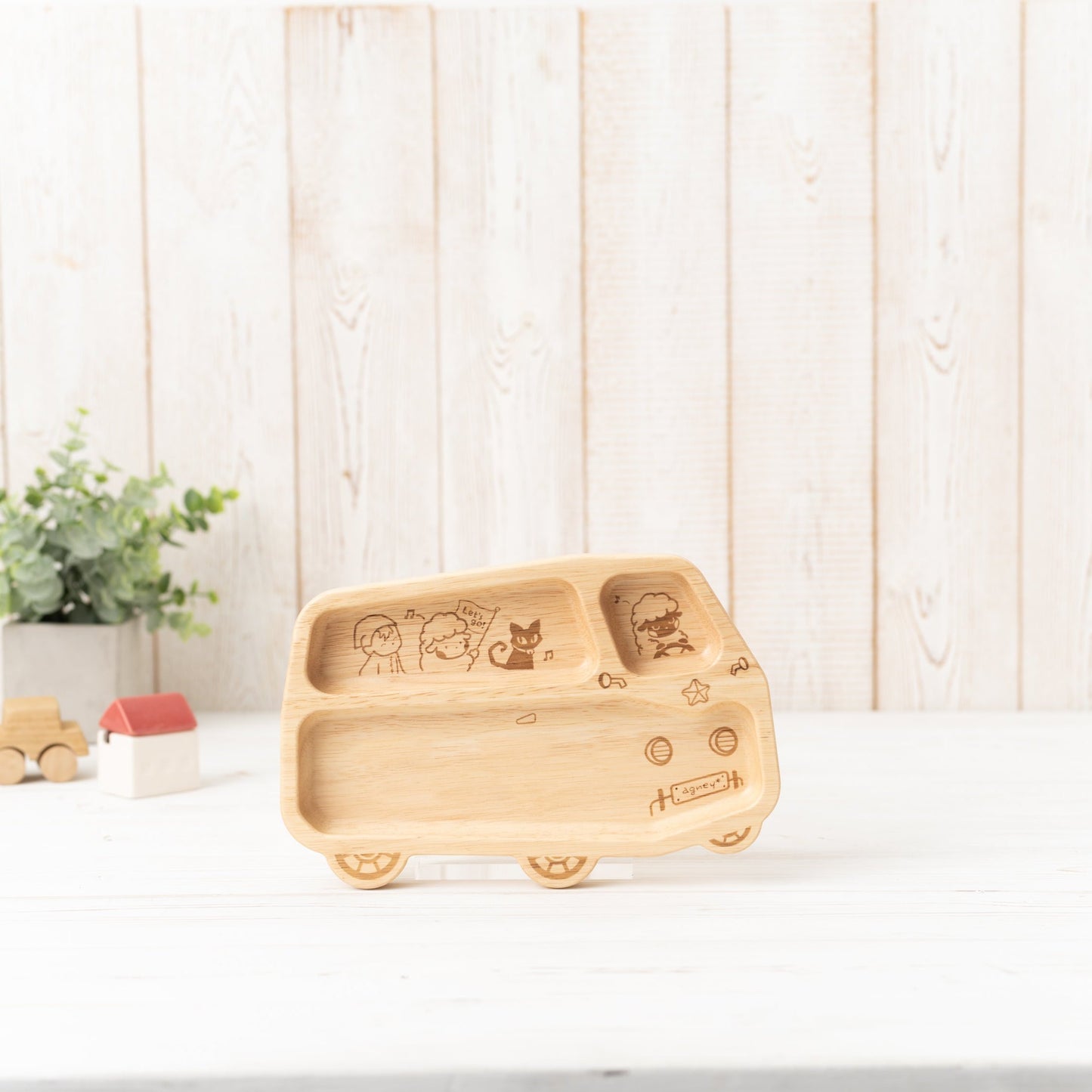 Rubberwood Bus Plate Set